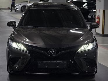 Продажа авто: Toyota Camry: 2019 г., Бензин — 2