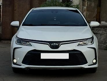 тае: Toyota Corolla: 2019 г., 1.8 л, Вариатор, Гибрид, Седан — 2