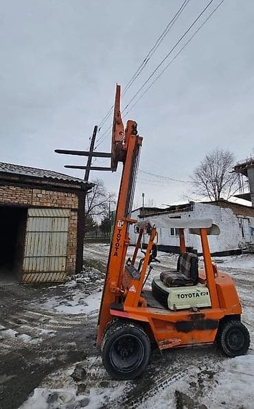 фав тягач: Погрузчик, Toyota, Колесный, Вилочный — 2