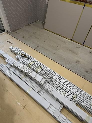 деревянные полы: Продаю Ламинат, светло-серый «дуб» с выраженной древесной текстурой и — 3