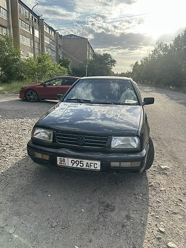 merc 814: Volkswagen Vento: 1993 г., 1.8 л, Механика, Газ, Седан — 6