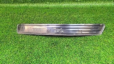 пороги на е34: Решетка радиатора BMW 2008 г., Б/у, Оригинал — 3