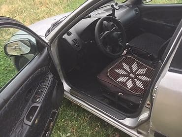 kia sit: Mitsubishi Carisma: 2000 г., 1.6 л, Механика, Бензин, Седан — 9