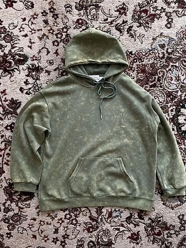 fred perry: Худи с капюшоном, оттенок хаки с эффектом acid wash. - Материал — 2