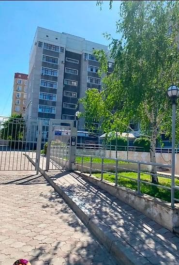 Кыймылсыз мүлк: 2 бөлмө, 79 м², Джал ооруканасы Жеке план, 3 кабат, Жаңы ремонт — 1