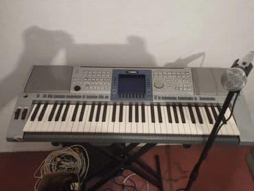 детское пианино синтезатор: Электронный синтезатор Yamaha, установленный на складной Х-образной — 2