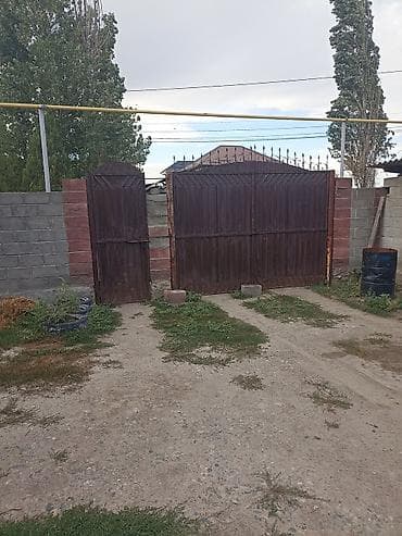 Продаётся частный дом с двором. участок 5 соток по факту 7 -