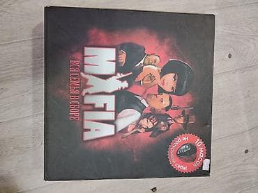 Настольная игра «Mafia: Вся семья в сборе» - Жанр: командная ролевая