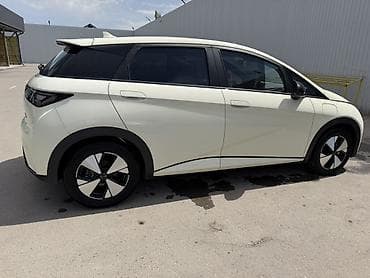 электромобиль byd: BYD Dolphin: 2023 г., Электромобиль, Хэтчбэк — 7