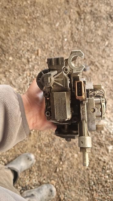 Бензонасосы: Топливная аппаратура Volkswagen Б/у, Оригинал, Германия — 2