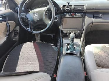 Mercedes-Benz C-Class: 2002 г., 2 л, Автомат — 6