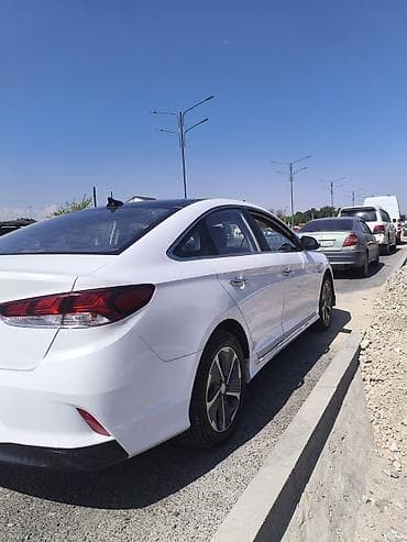 парковый оптима: Hyundai Sonata: 2021 г., 2 л, Автомат, Гибрид, Седан — 1