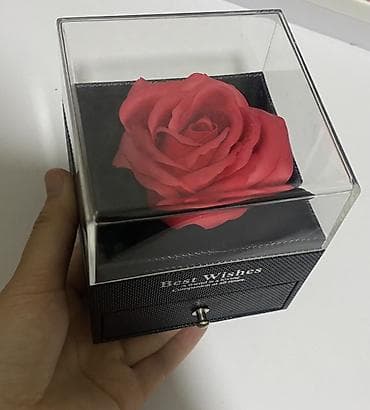 сердечка шкатулка: Подарочная шкатулка Best Wishes с розой под прозрачным колпаком - — 3