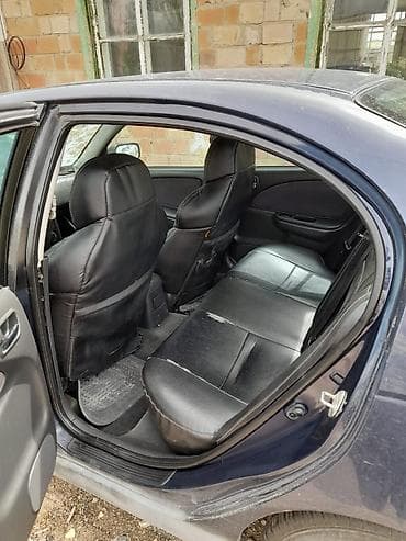 chevrolet aveo: Toyota Avensis: 2001 г., 1.8 л, Механика, Бензин, Седан — 8