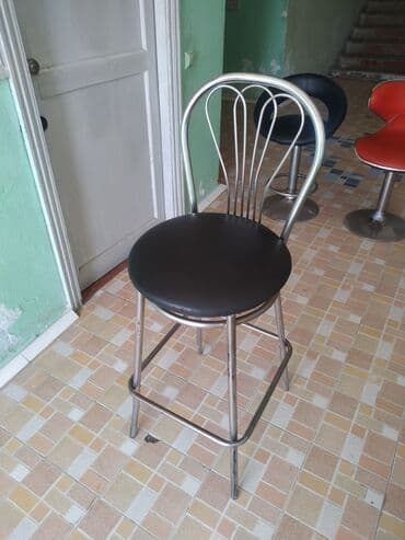меняю или продаю: Пластиковый стул — 10