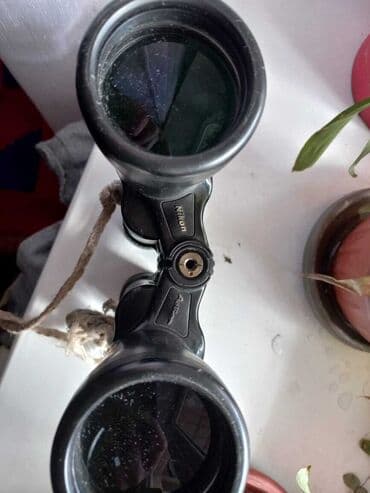 бинокли военные: Набор из трех биноклей различных моделей и характеристик. Включает — 6