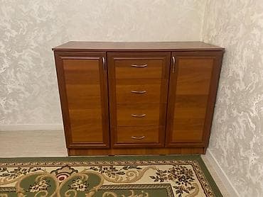 Комод для одежды, Б/у, Без зеркала, ЛДСП, цвет - Коричневый