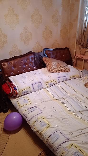 Спальный гарнитур, Б/у, Двуспальная кровать, Дерево, Самовывоз