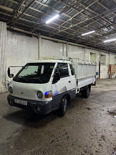 Hyundai Porter: 2003 г., 2.6 л, Кол менен иштөөчү, Дизель — 2