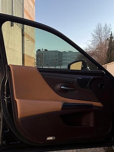 ls 400: Lexus ES: 2019 г., 2.5 л, Гибрид, Седан — 8