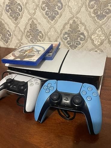 dualshock 4 original: Игровая консоль Sony PlayStation (белая) в комплекте: - Три — 2