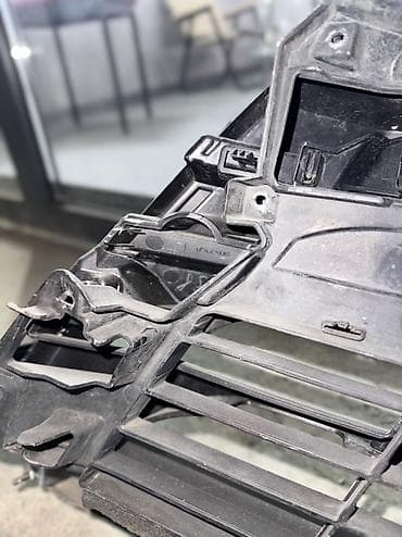 lexs: Решетка радиатора Lexus 2021 г., Б/у, Оригинал — 8