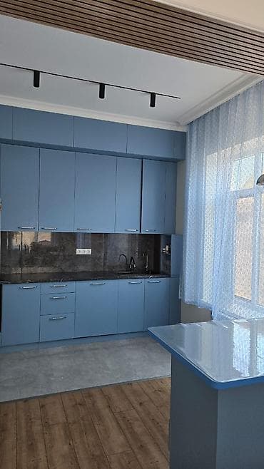 Кыймылсыз мүлк: 180 м², 6 бөлмө жана андан көп, Алтын-ордо ж/м, Үй-бүлөлүүлөргө — 6