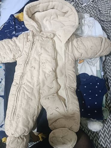 Балдардын кийим-кечелери жана бут кийимдери: Продам детские вещи — 4