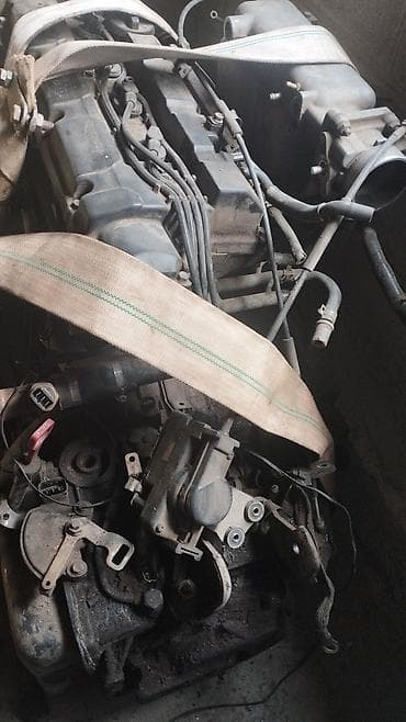 Детали салона: Бензиновый мотор Hyundai 2002 г., 2 л, Б/у, Оригинал — 2