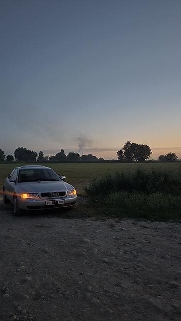 седение: Audi A4: 1999 г., 1.8 л, Механика, Бензин, Седан — 1