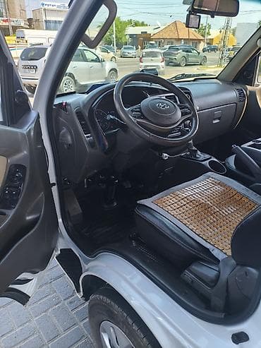 byd yuan pro: Легкий грузовик, Hyundai, 3 т — 8
