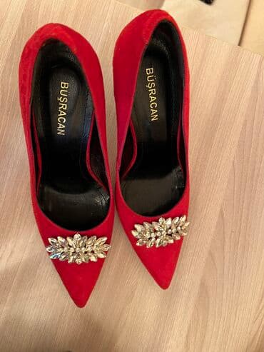 обувь больших размеров бишкек: Замшевые (Оригинал)красные туфли
39-40р
Новые 
Lion — 2