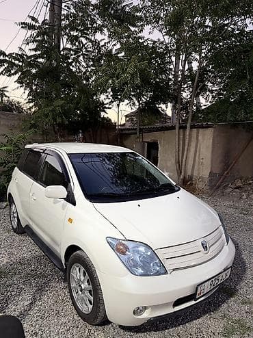 руль левый: Toyota Ist: 2004 г., 1.5 л, Автомат, Бензин, Фастбек — 2