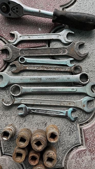 пакрышка на газ 53: Продаю ключи и головки разного размера цена окончательная просьба — 1