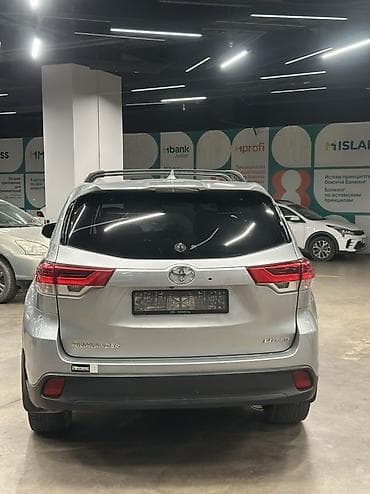 Продажа авто: Toyota Highlander: 2018 г., 3.5 л, Автомат, Бензин, Кроссовер — 4