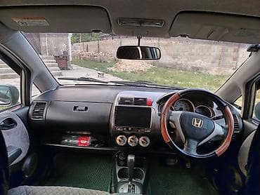 fit 2: Honda Fit: 2005 г., 1.3 л, Вариатор, Бензин, Хэтчбэк — 9