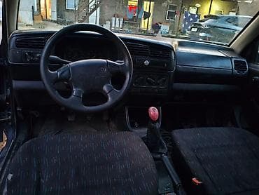 Volkswagen Golf: 1992 г., 1.4 л, Механика, Бензин, Седан — 3