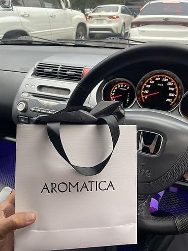 Продажа авто: Honda Fit: 2003 г., 1.5 л, Вариатор, Бензин, Хэтчбэк — 5