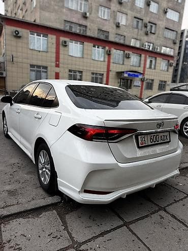 Транспорт: Toyota Corolla: 2020 г., 1.2 л, Автомат, Бензин, Седан — 3