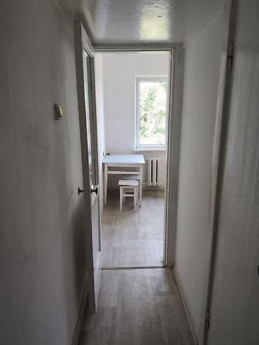 Квартиры: 3 комнаты, 58 м², 104 серия, 4 этаж, Старый ремонт — 9