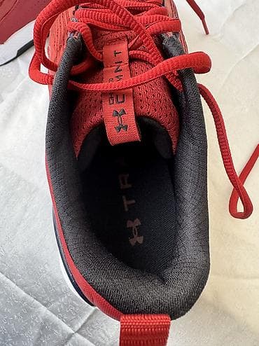 Личные вещи: Мужские кроссовки, 44, Under Armour, Новый, цвет - Красный, Самовывоз — 1