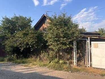 продаю дом село достук конечная 7 автобус: Үй, 52 кв. м, 3 бөлмө, Менчик ээси, Эски ремонт — 1