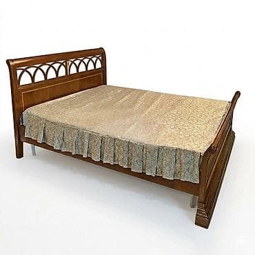 атласные: Покрывало атласное на кровать 160 см, - Б/У - 1300 сом, подушки — 1