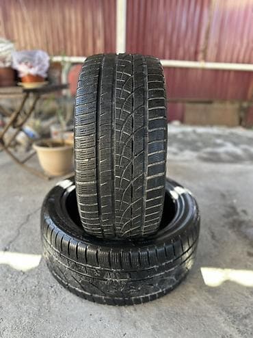 19: Шины 225 / 40 / R 19, Зима, Б/у, Пара, Легковые, Корея, Hankook — 1