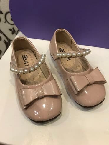 Коляски: Продаю туфли на девочку размер 25/26. Состояние новых — 1
