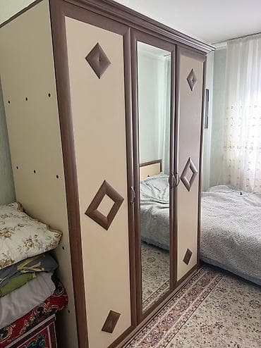 мебель гарнитура: Спальный гарнитур, Б/у, Двуспальная кровать, Шкаф, Трюмо, Самовывоз — 1