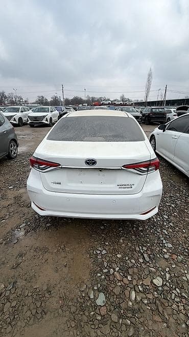 runx alex: Toyota Corolla: 2022 г., 1.8 л, Вариатор, Гибрид, Седан — 6