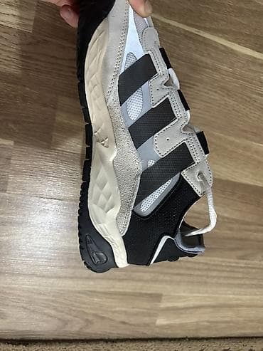 обувь мужская зимняя: Мужские кроссовки, 42.5, Adidas, Новый — 1