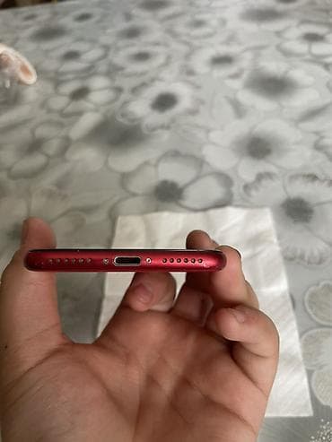 mi bend: IPhone SE 2020, Б/у, 64 ГБ, Красный, 75 % — 6