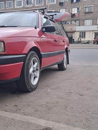 Volkswagen Passat Variant: 1992 г., 1.8 л, Механика, Бензин, Универсал — 7